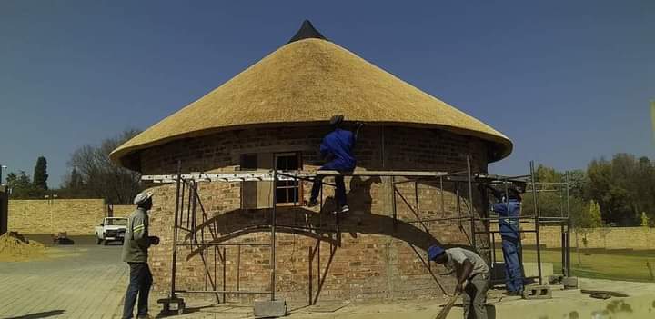 Garden Gazebos and Pergolas Construction